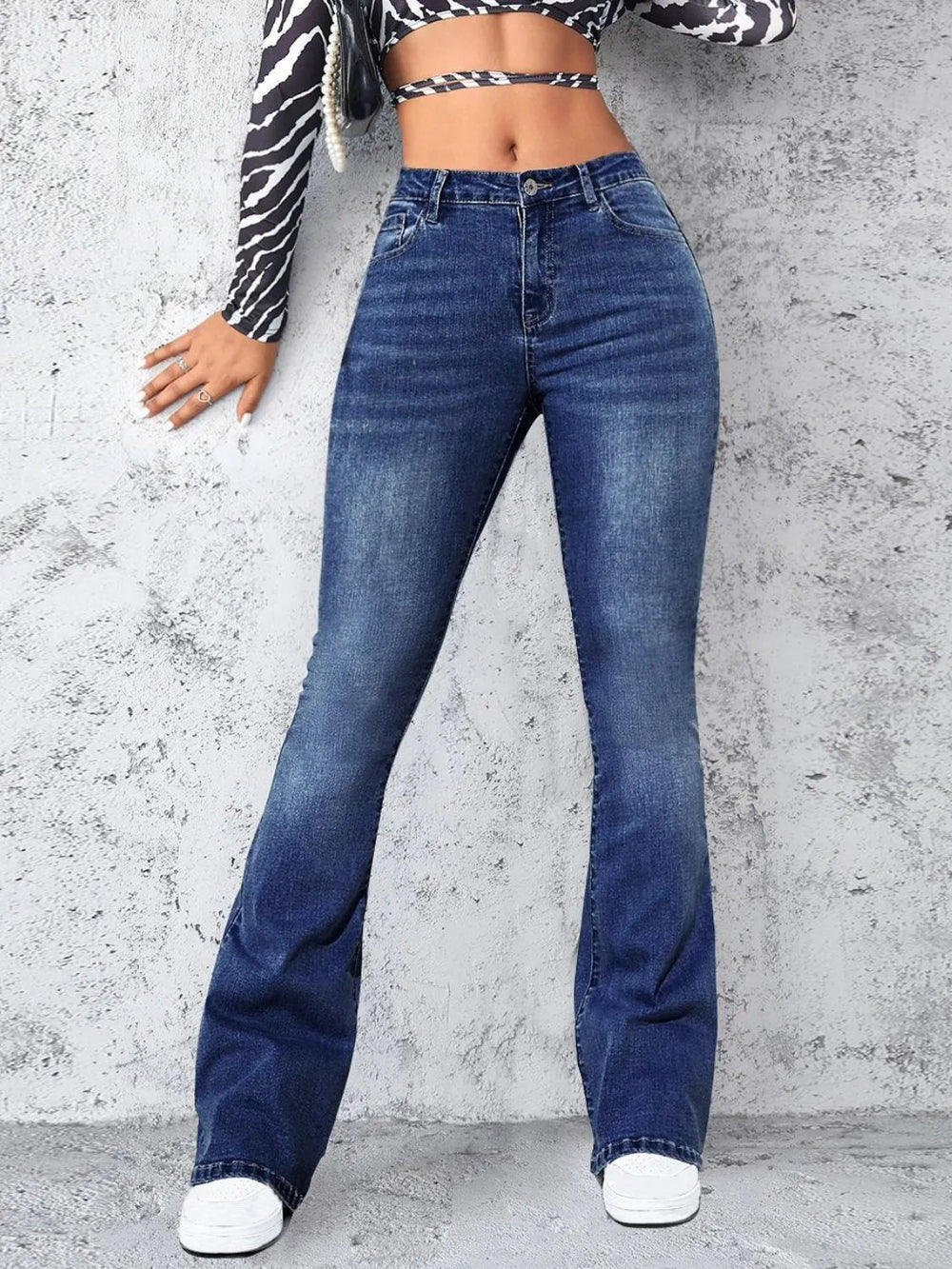 High Rise Jeans with Pockets