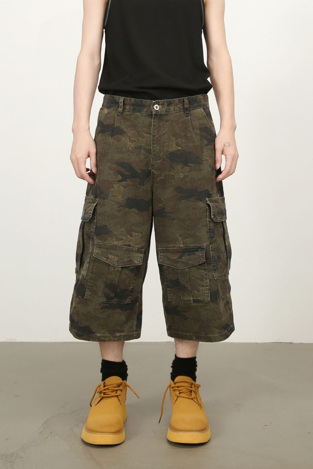 Men's Camouflage Wide Leg Cargo Jeans