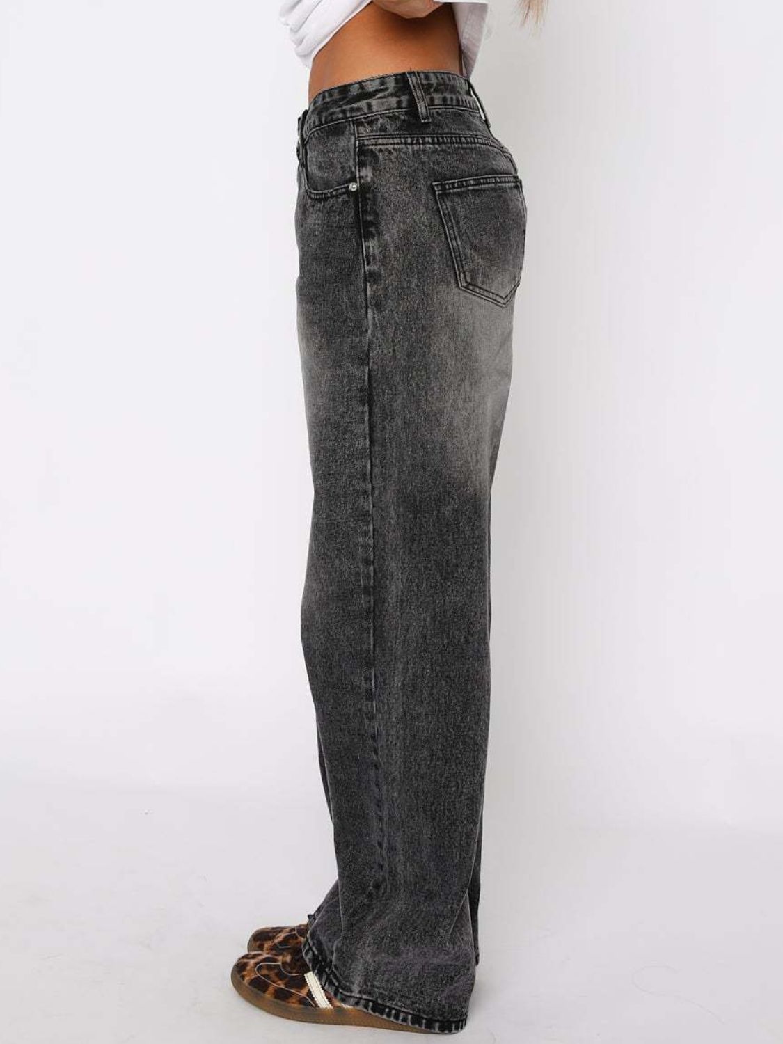 Wide Leg Jeans with Pockets - felvior