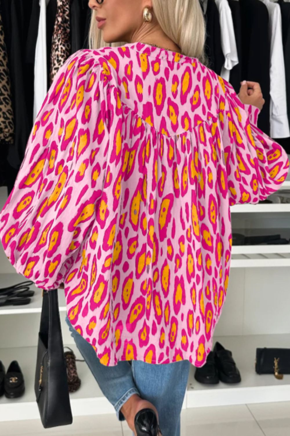 Langärmliges Button-Down-Hemd mit Leopardenmuster Zweitbild