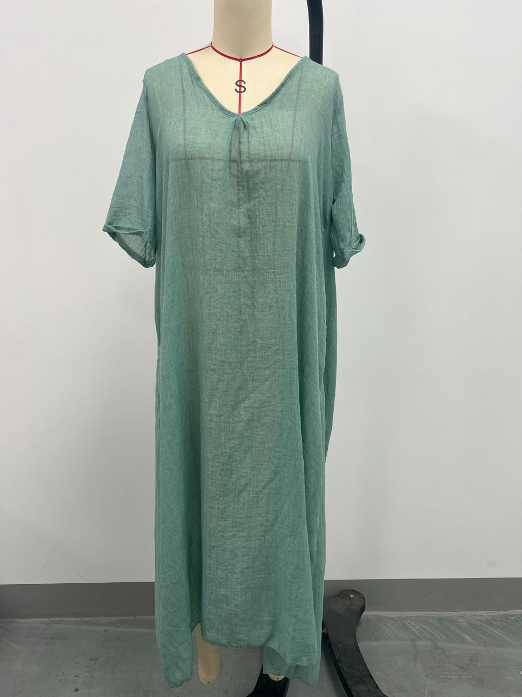 Full Size V-Neck Short Sleeve Midi Dress Plus Size