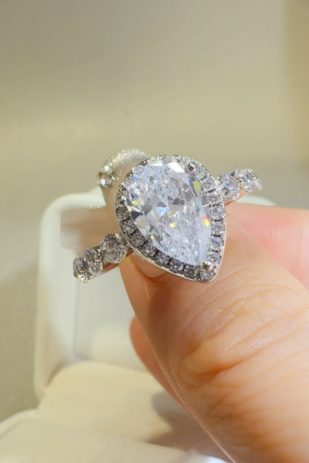 2 Carat Moissanite 925 Sterling Silver Ring - felvior