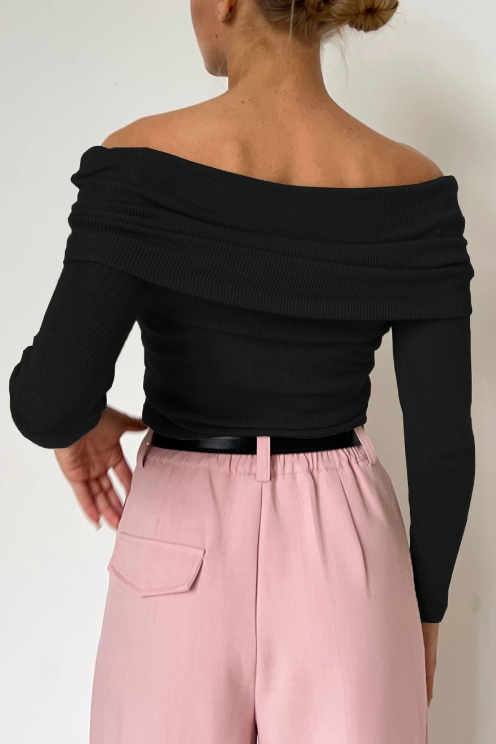 Off-Shoulder Long Sleeve Knit Top - felvior