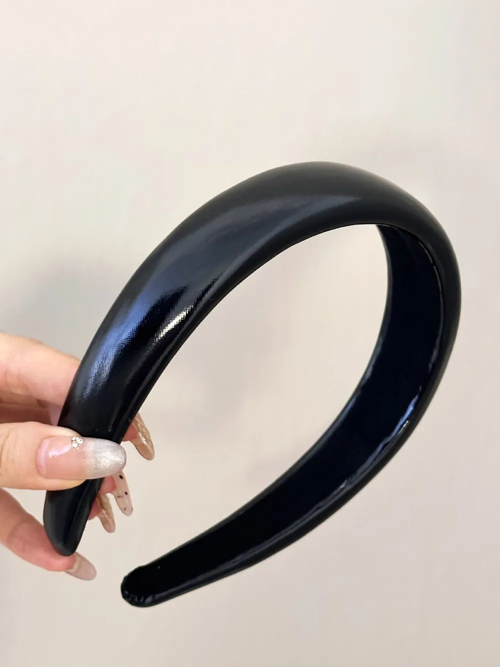 0aa1decf-da30-48ed-9aaf-f20ae36f7ef8-Max Main image