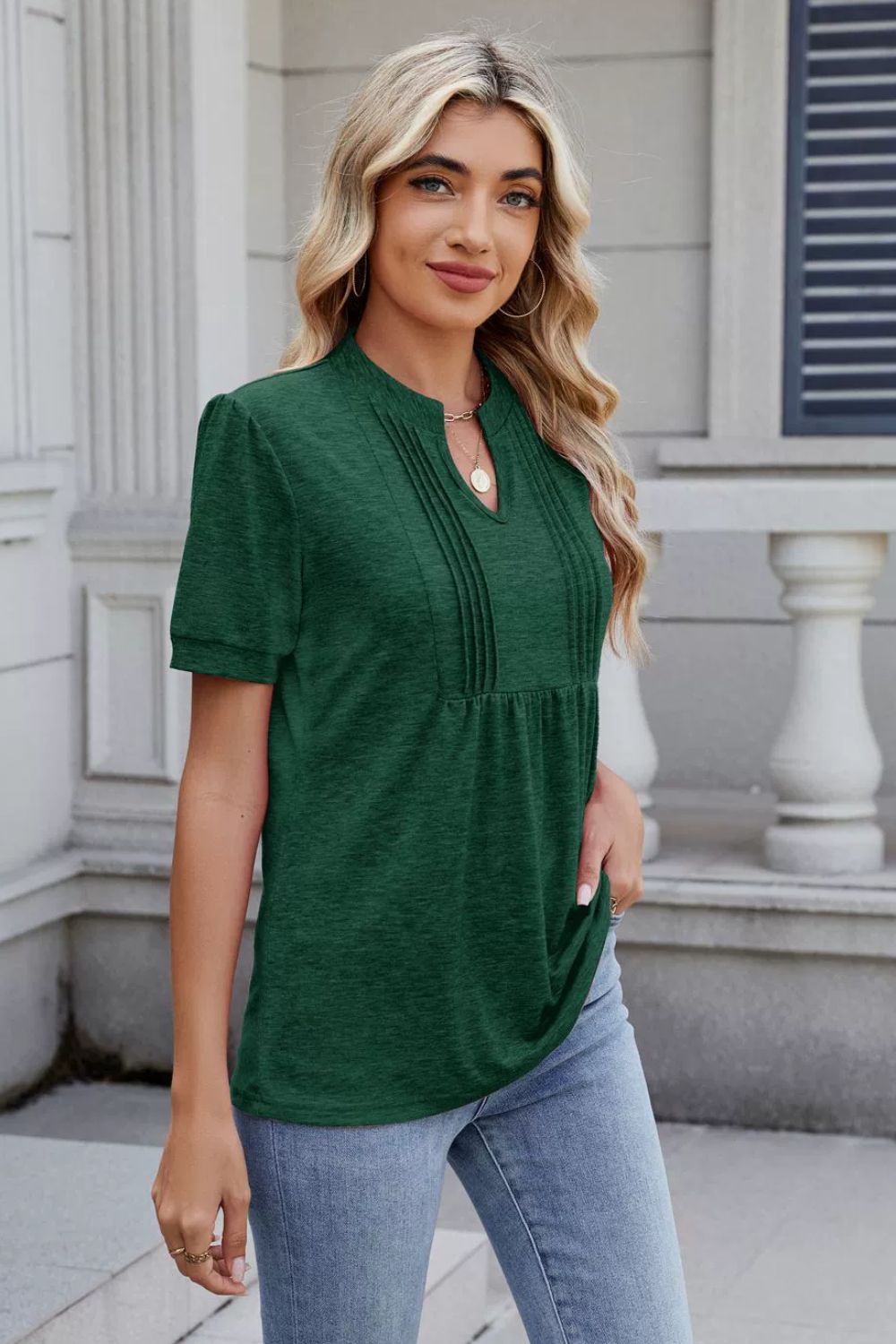 Notched Short Sleeve Top Hauptbild