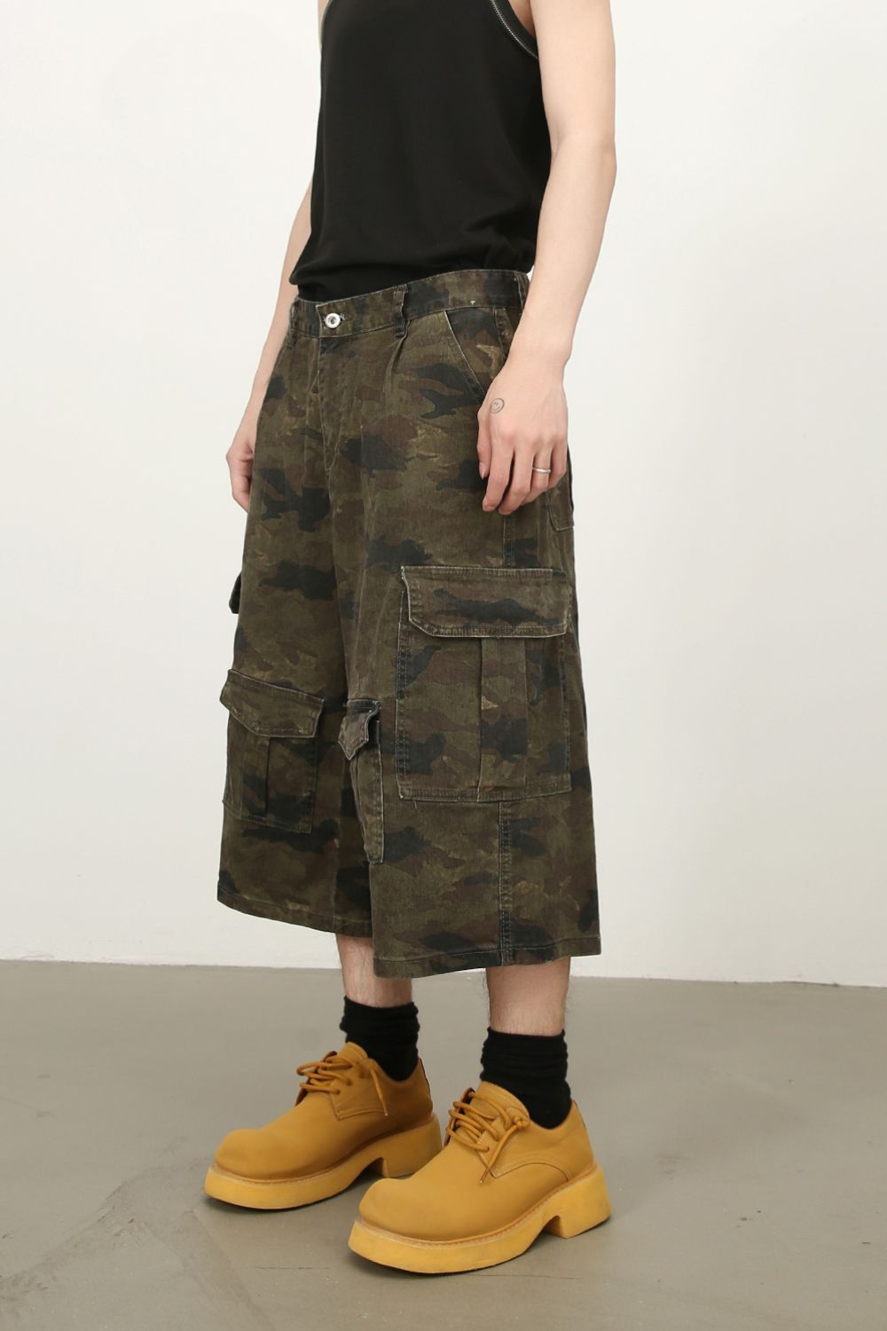 Men's Camouflage Wide Leg Cargo Jeans