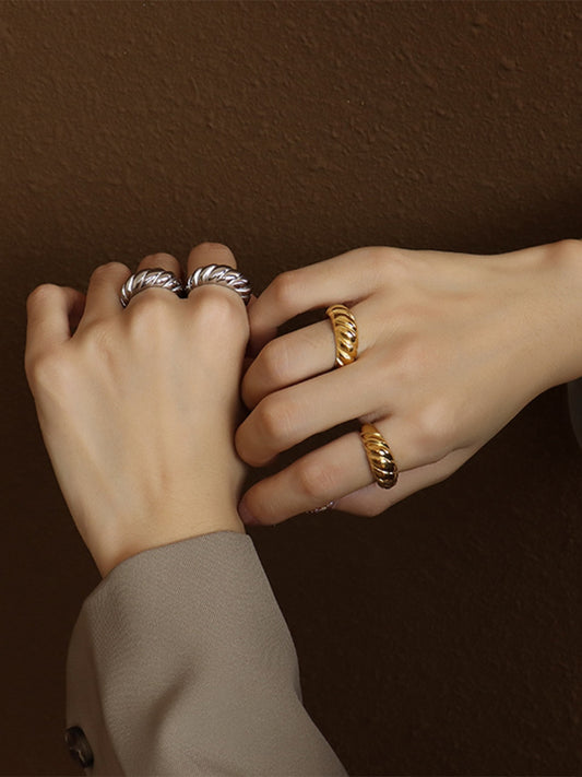 Ribbed Titanium Steel Ring - felvior
