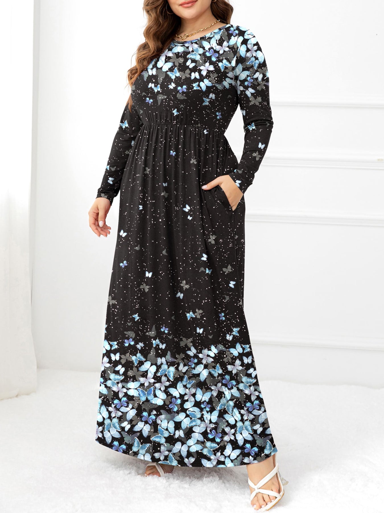 Plus Size Round Neck Maxi Dress with Pockets - felvior