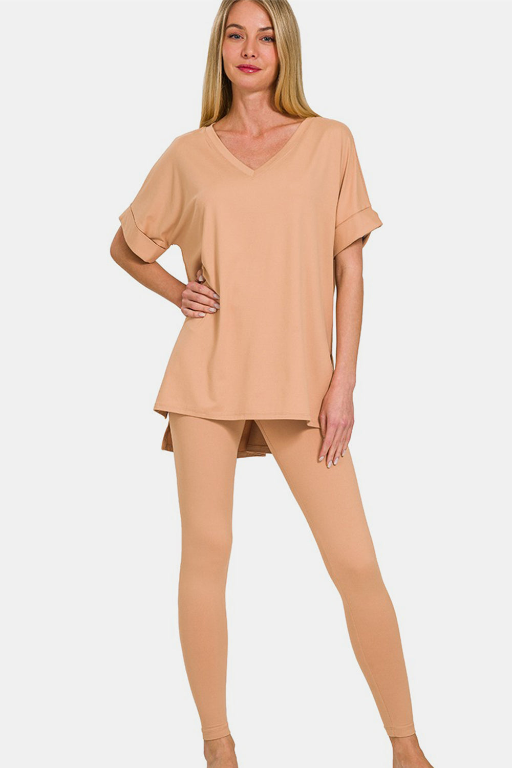Zenana Full Size V-Neck Rolled Short Sleeve T-Shirt and Leggings Lounge Set Image principale du produit