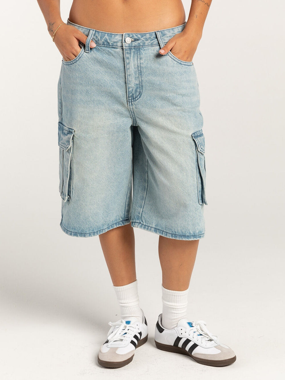 Mid-Rise Waist Denim Shorts with Pockets - felvior