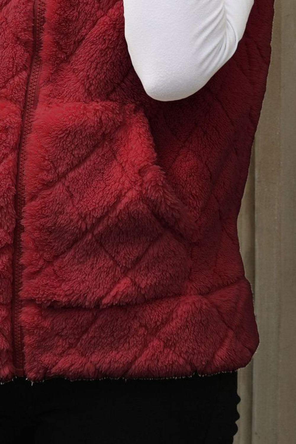 Fuzzy Plaid Texture Zip Up Vest Coat - felvior