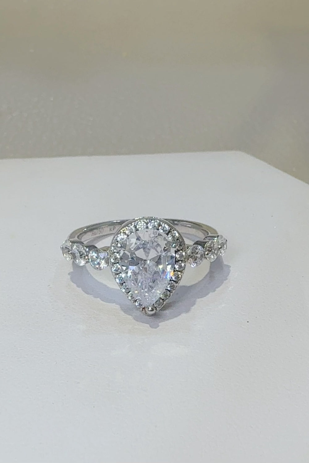 2 Carat Moissanite 925 Sterling Silver Ring - felvior