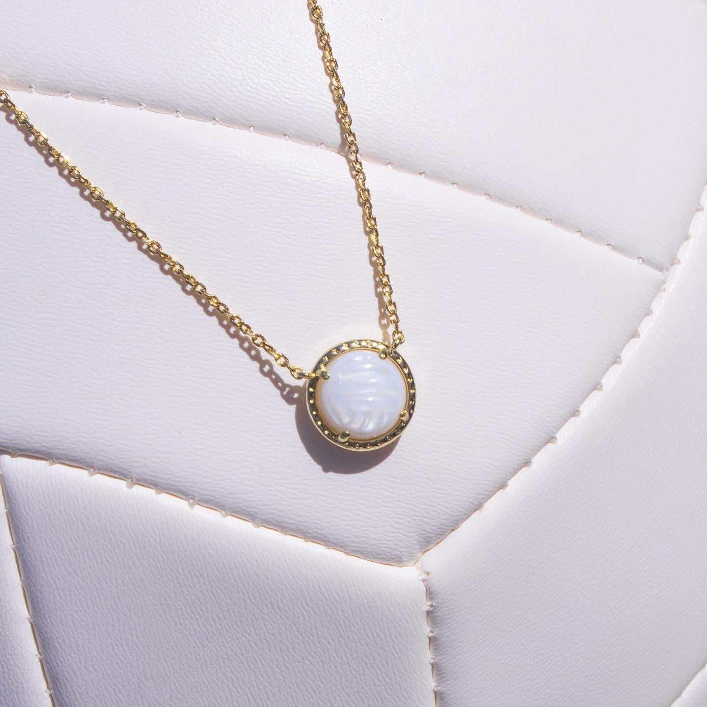 Sporty Element Resin Necklace - felvior