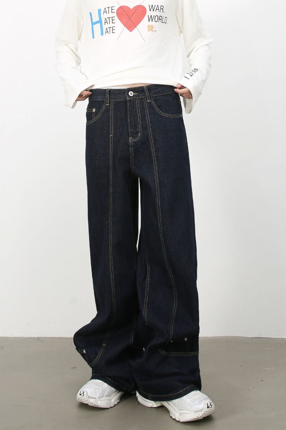 Men's Mid Rise Baggy Jeans