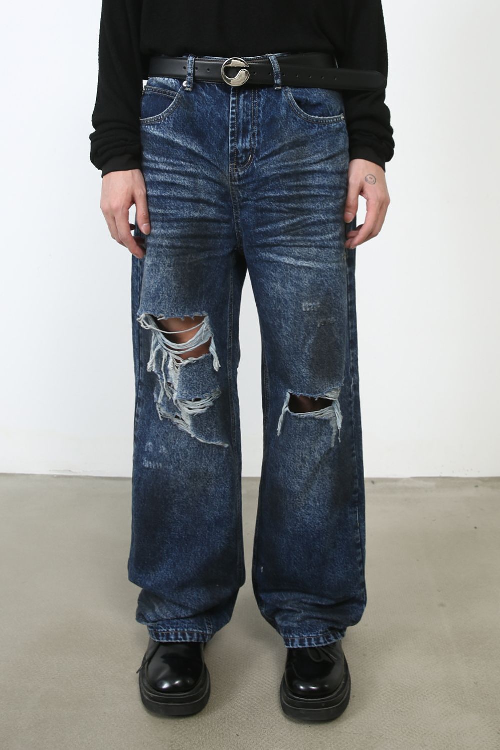 Men's Distressed Jeans with Pockets