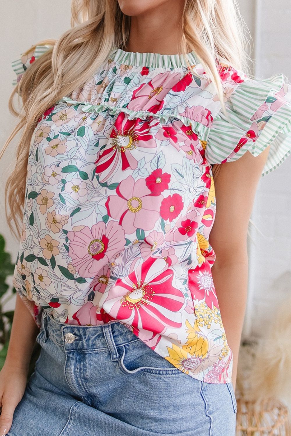 Frill Floral Print Ruffle Cap Sleeve Blouse Image principale du produit
