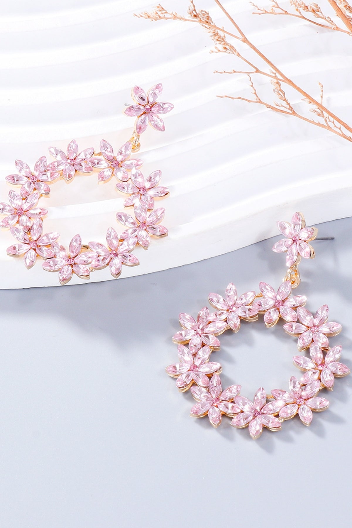Rhinestone Flower Dangle Earrings - felvior