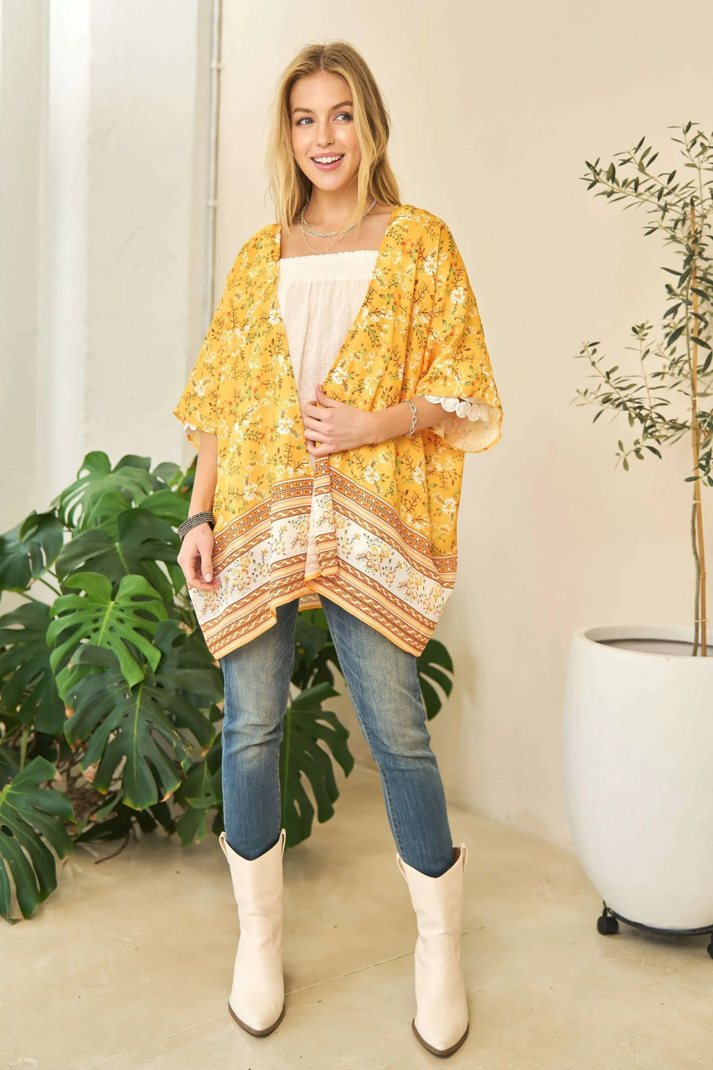 Davi & Dani Floral Printed Short Sleeve Loose Fit Kimono Cover Up