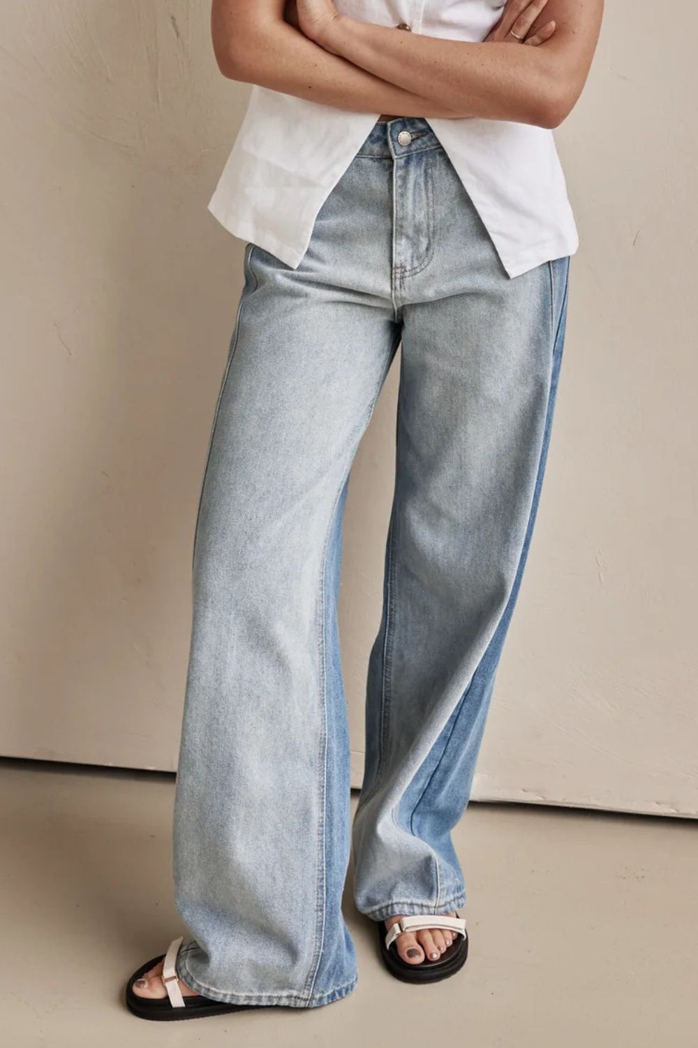 Contrast Straight Leg Jeans with Pockets - felvior