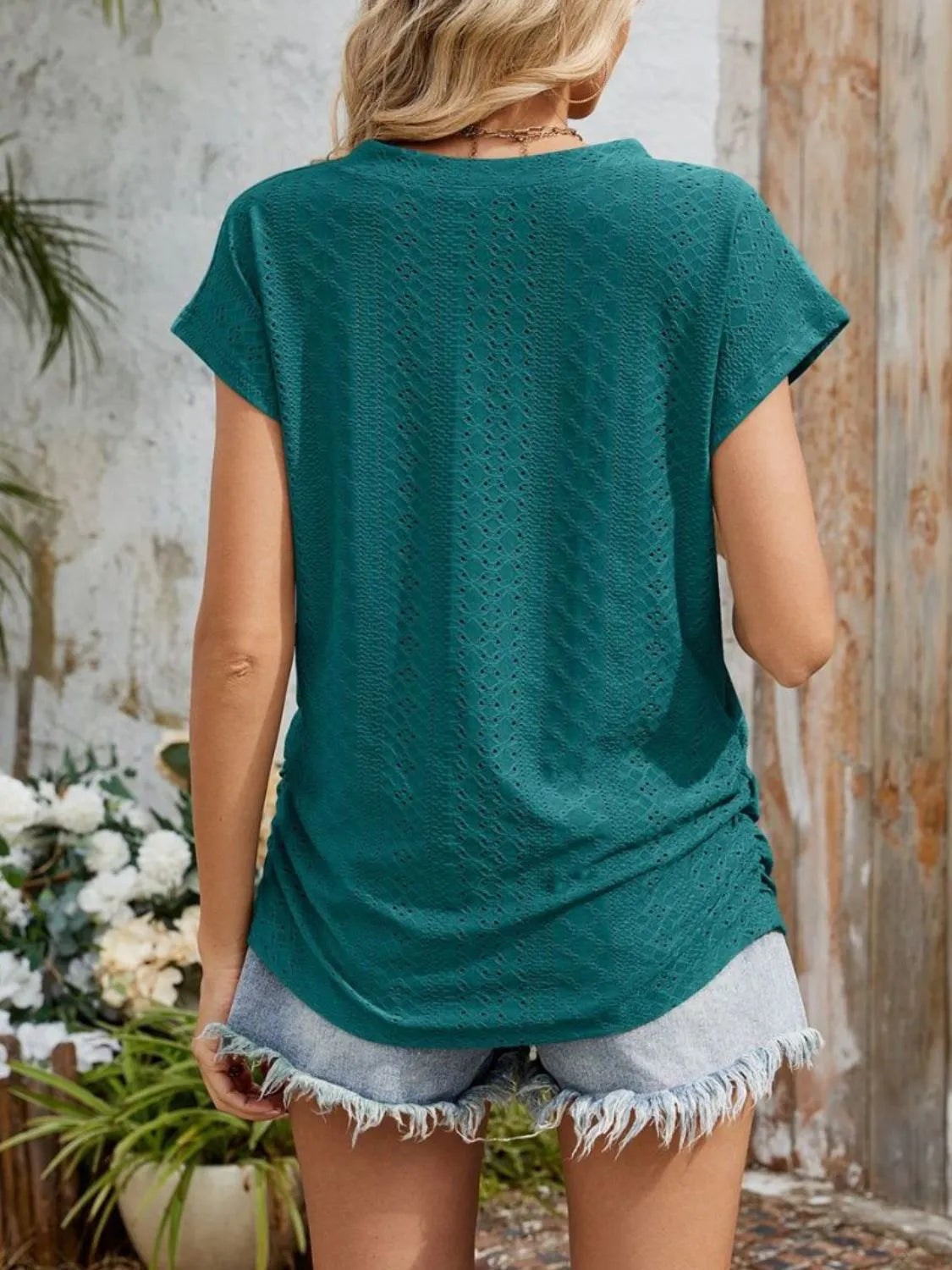Eyelet V-Neck Short Sleeve Top - felvior