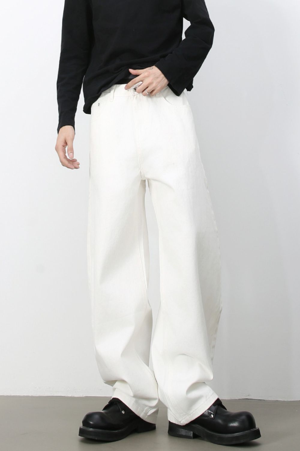 Men's High Rise Wide Leg Jeans