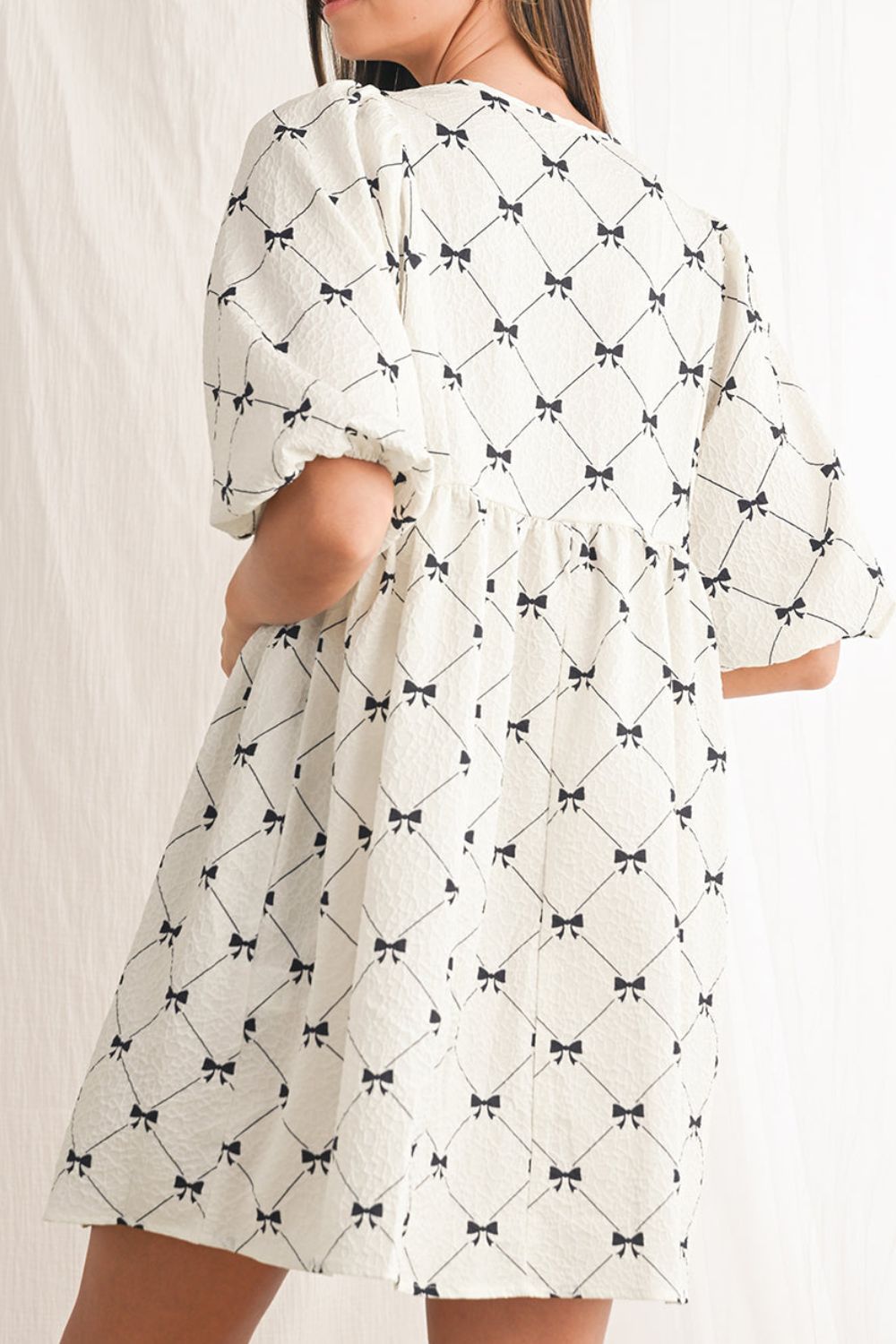 Bow Print Tie Neck Half Sleeve Dress - felvior