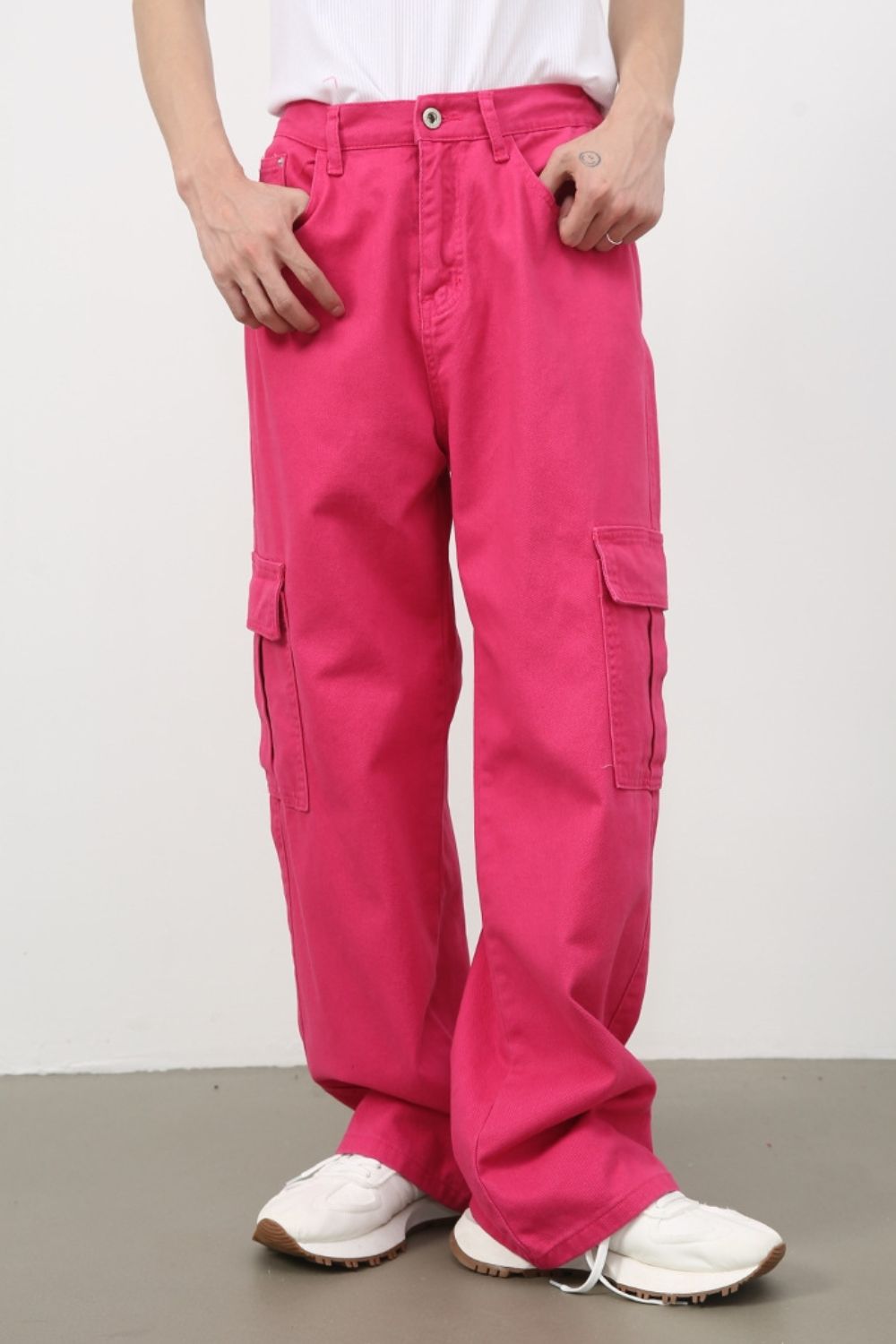 Men's Loose Jeans with Cargo Pockets - felvior