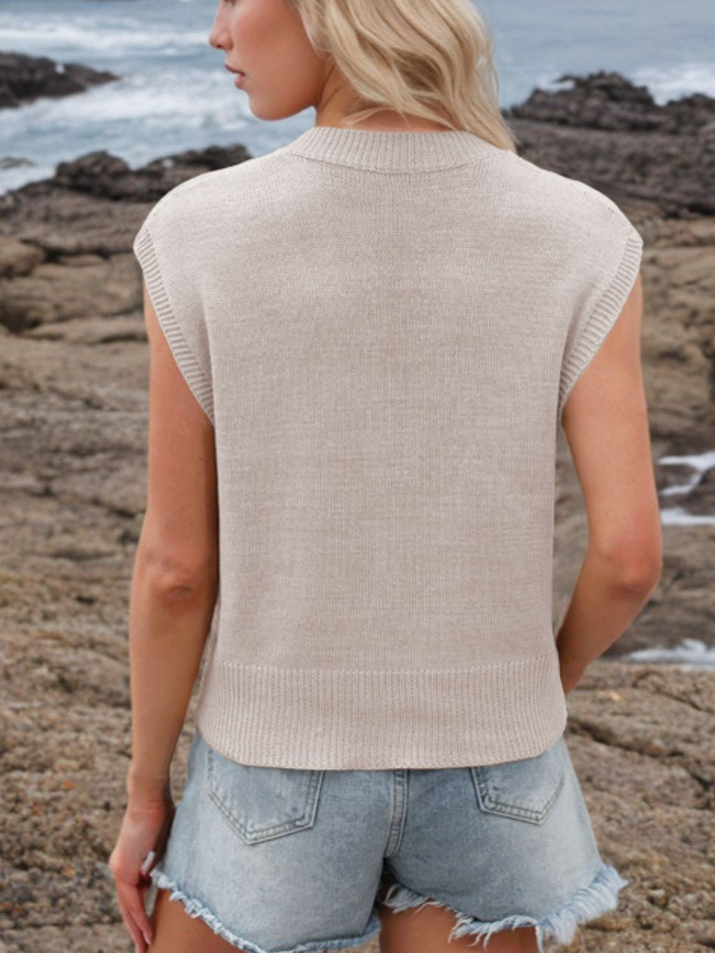 Ribbed Hem V-Neck Sweater Vest