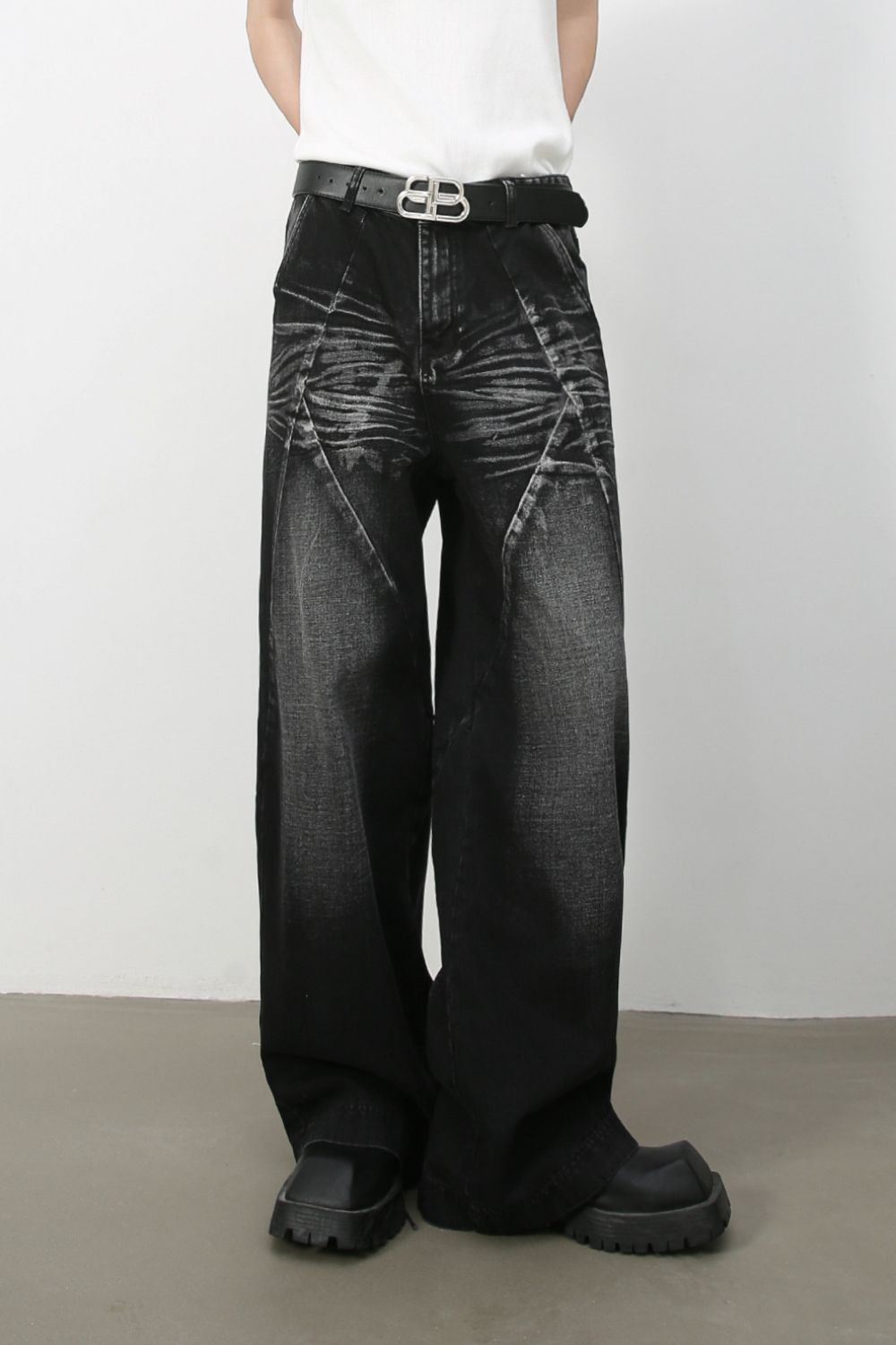 Men's Wide Leg Jeans with Pockets