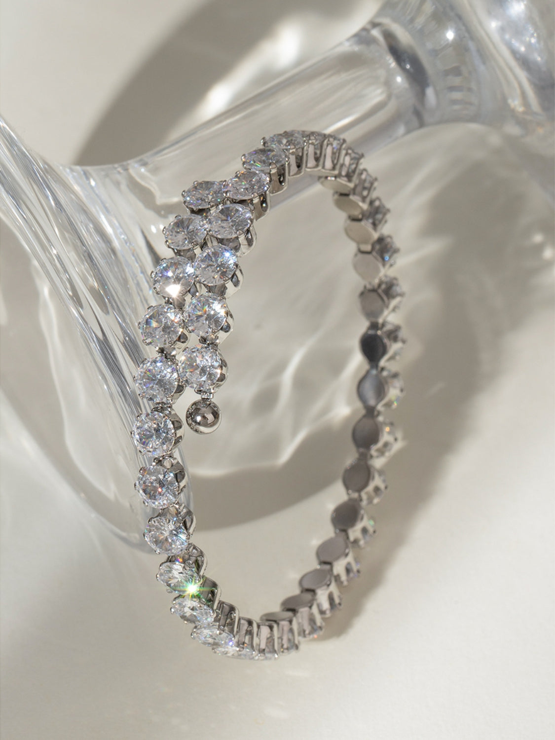 Stainless Steel Inlaid Zircon Bracelet - felvior