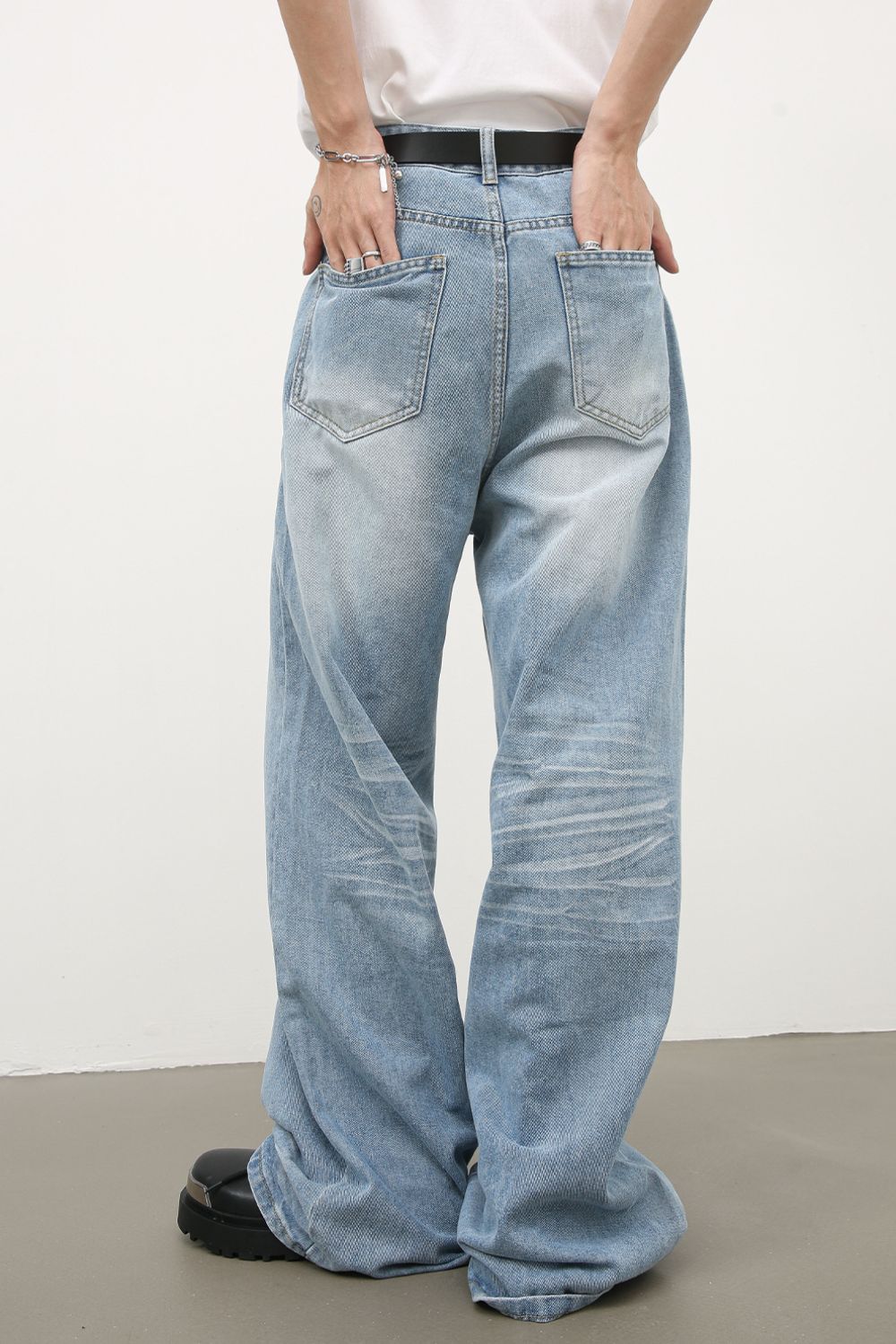 Men's Wide Leg Jeans