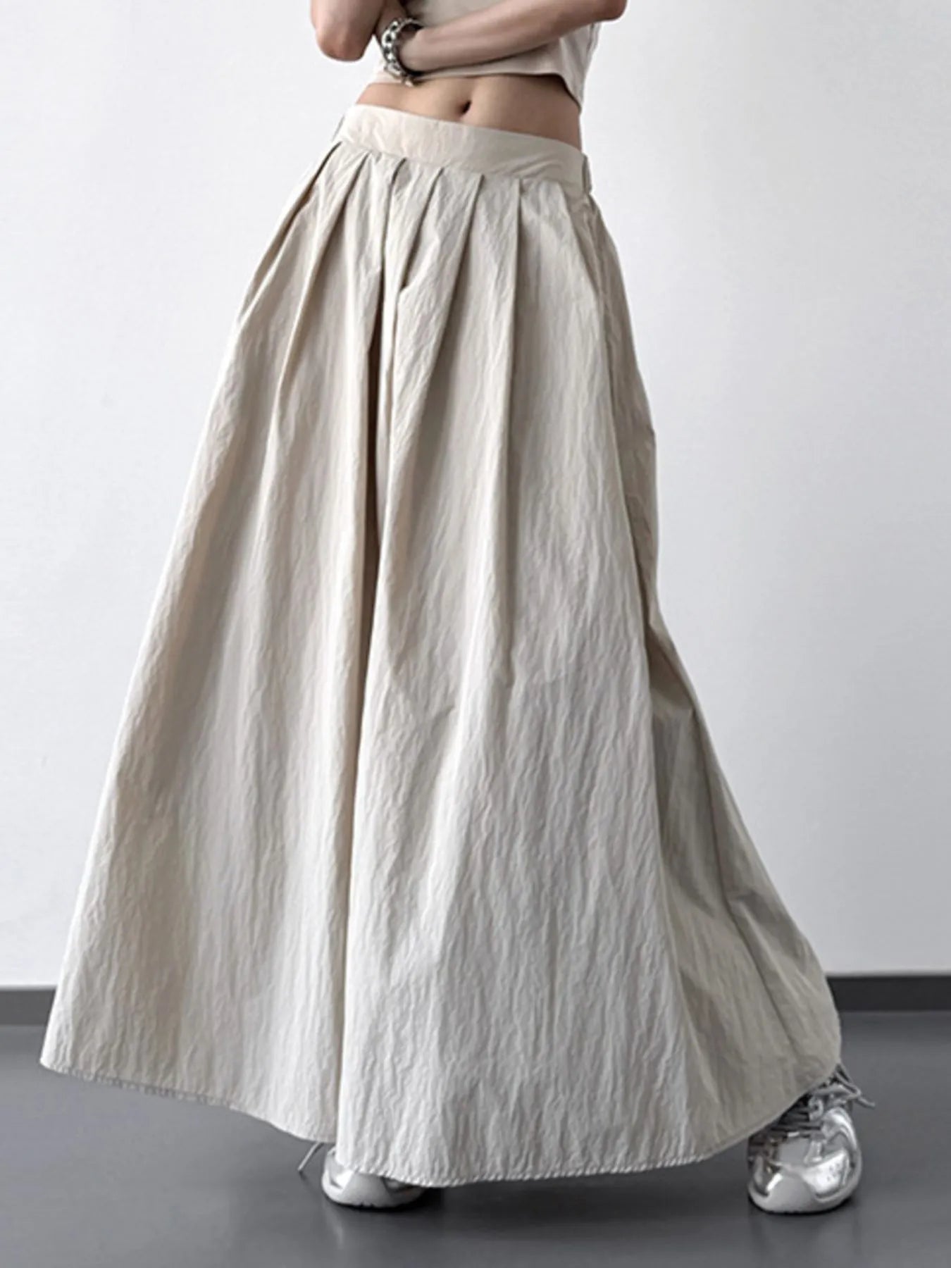 Pleated Maxi Skirt Secondary image