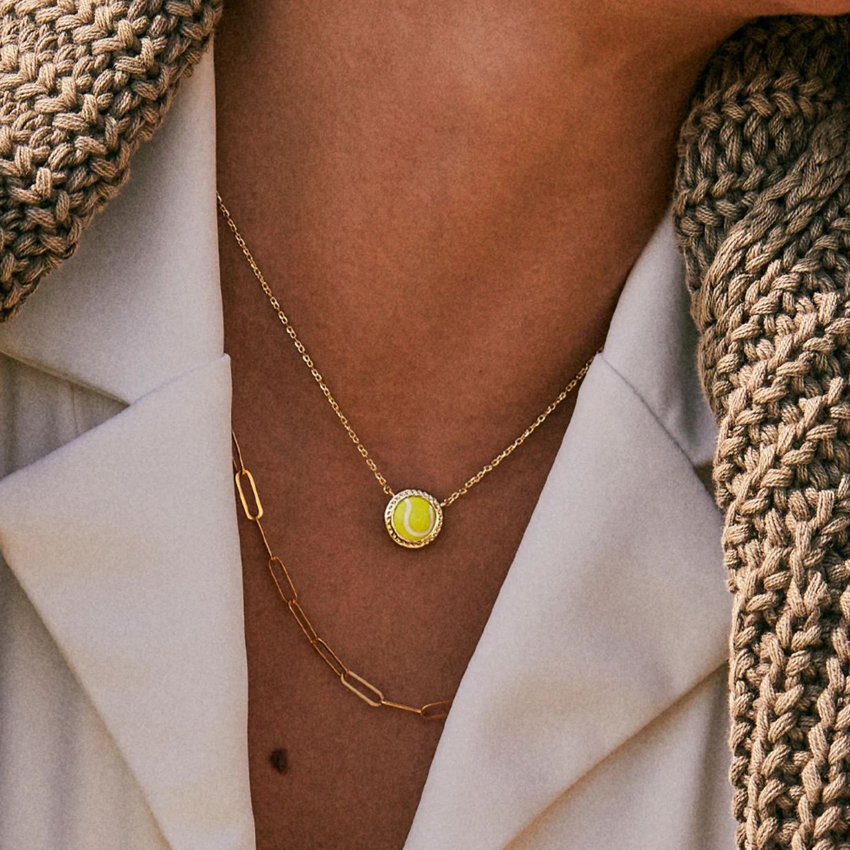 Sporty Element Resin Necklace - felvior
