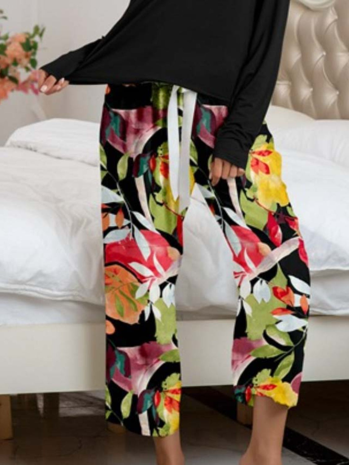 Round Neck Top and Printed Pants Lounge Set - felvior