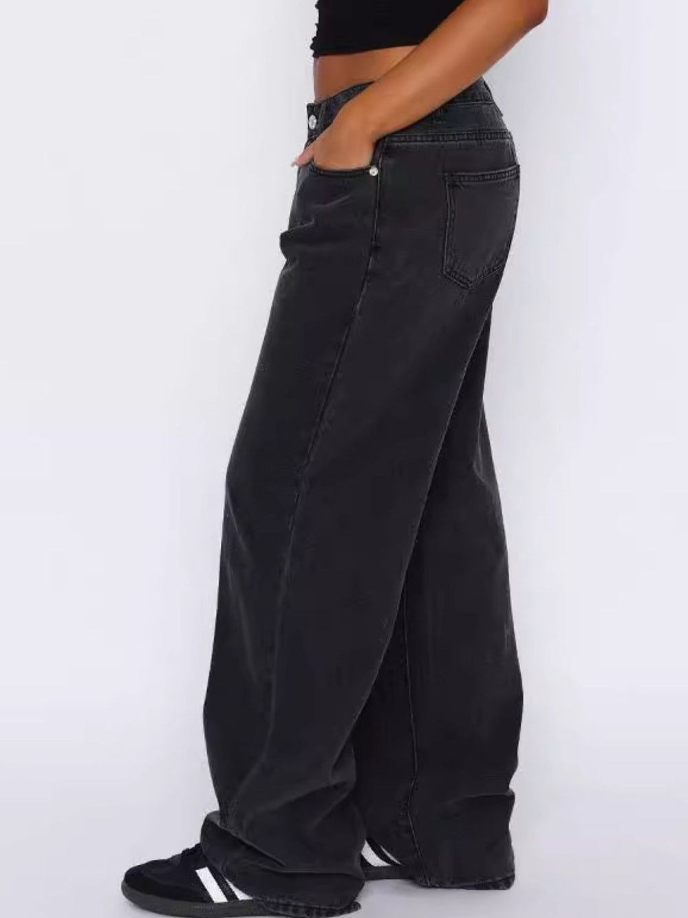 Wide Leg Jeans with Pockets