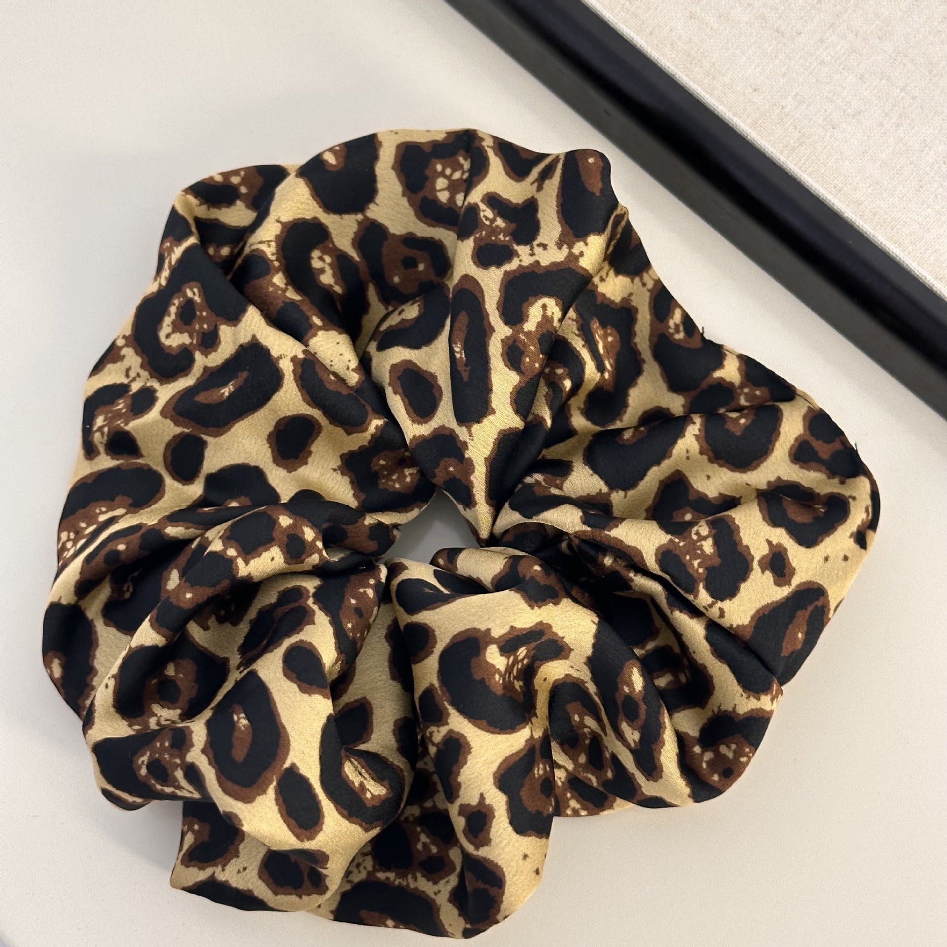 Leopard Elastic Hair Scrunchy - felvior