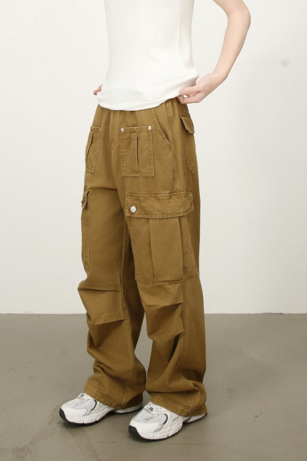 Men's Mid Rise Cargo Jeans