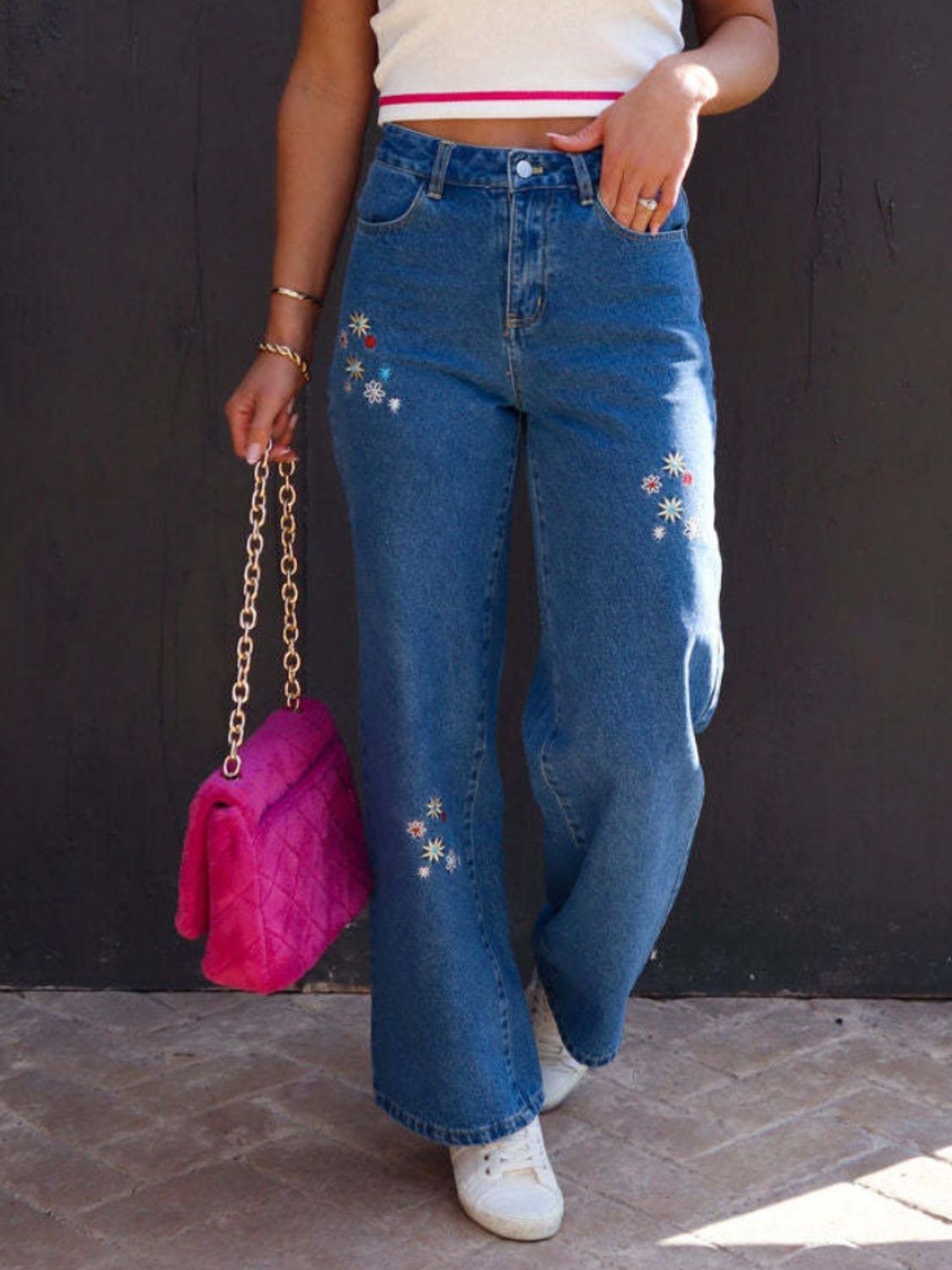 Embroidered Straight Jeans with Pockets Hauptbild