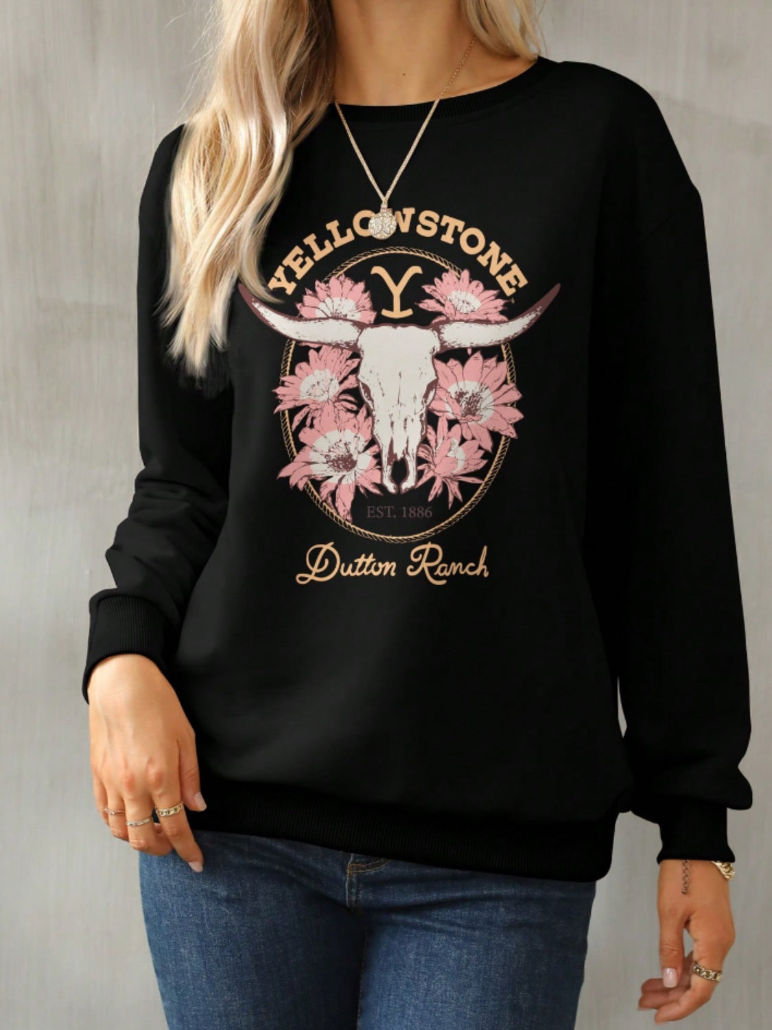 Graphic Round Neck Long Sleeve Sweatshirt - felvior