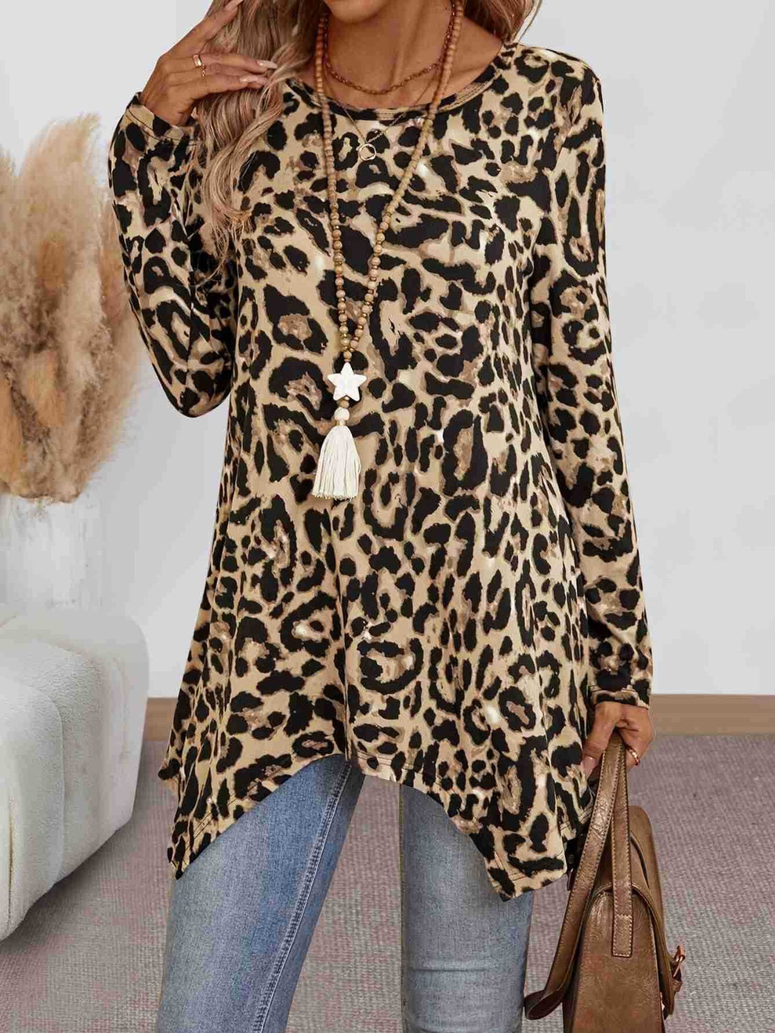 Leopard Round Neck Long Sleeve T-Shirt Main image