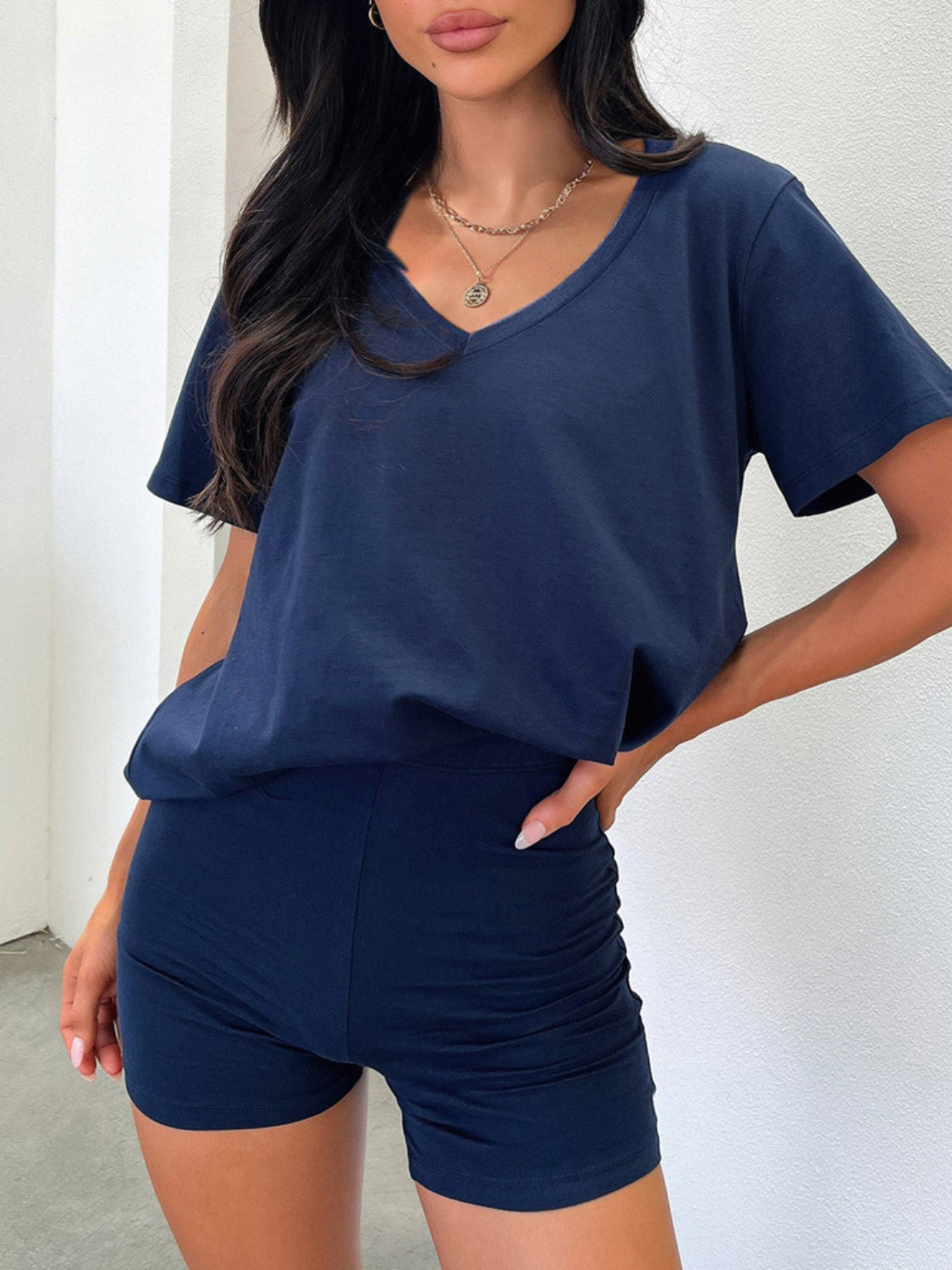 V-Neck T-Shirt and Shorts Set - felvior