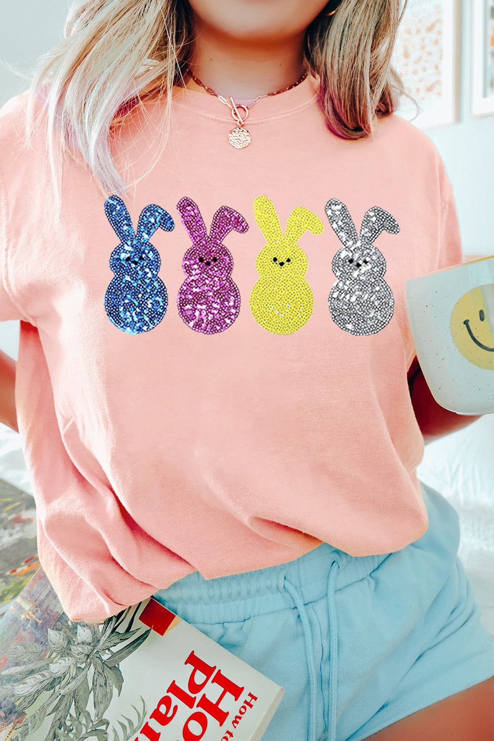 Sequin Bunny Round Neck Short Sleeve T-Shirt Hauptbild