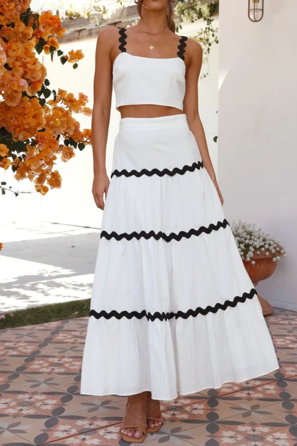 Contrast Trim Cami and Skirt Set - felvior