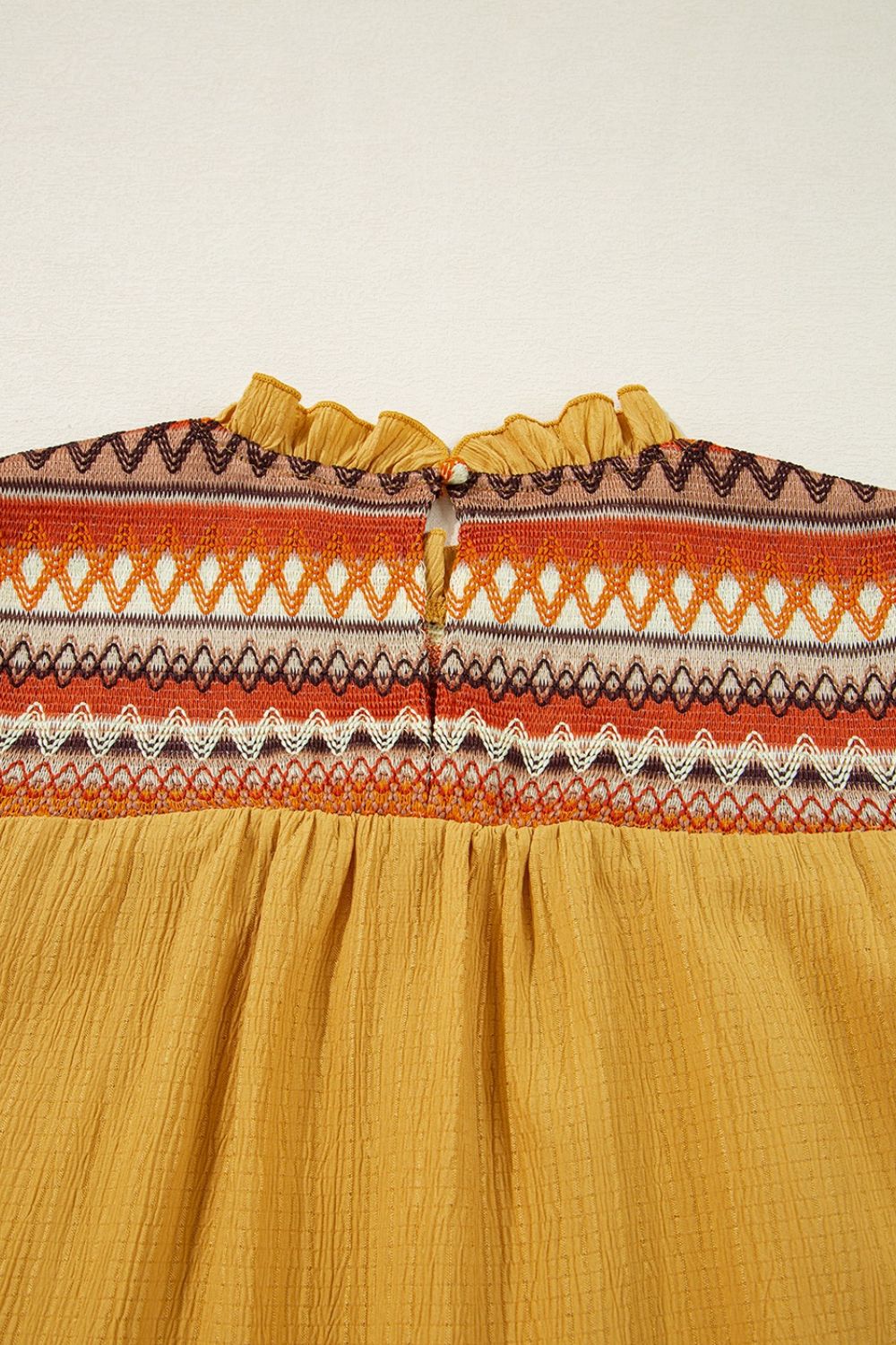 Geometric Frill Mock Neck Short Sleeve Blouse - felvior