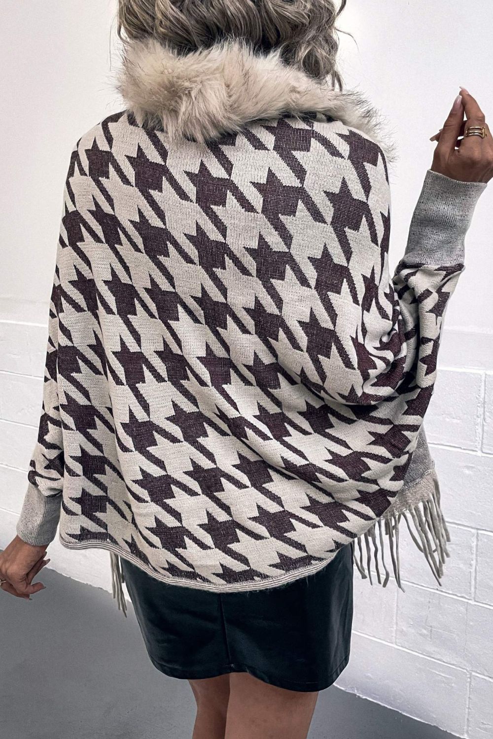Houndstooth Fringe Hem Poncho - felvior