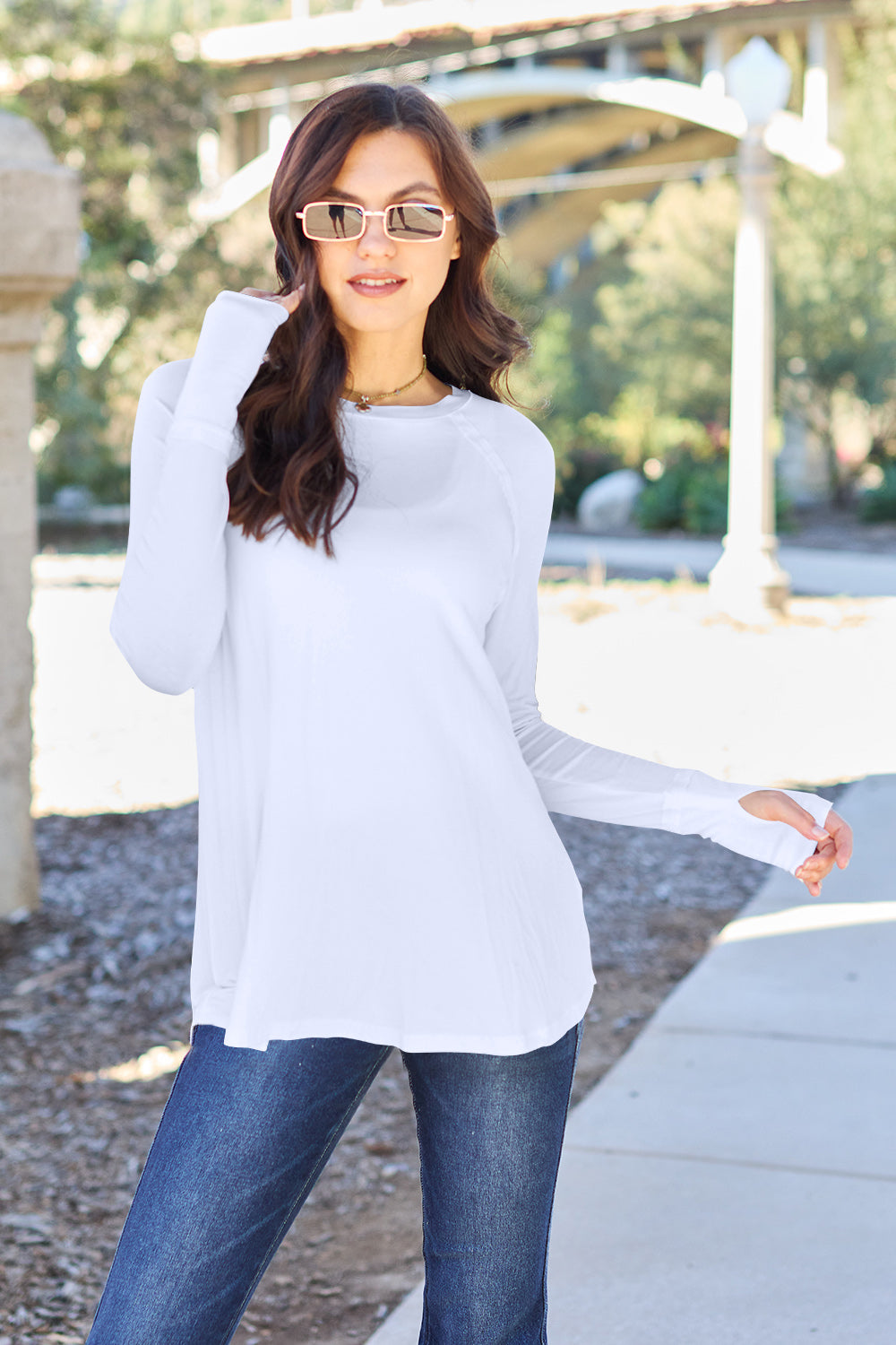Basic Bae Full Size Round Neck Long Sleeve T-Shirt Hauptbild