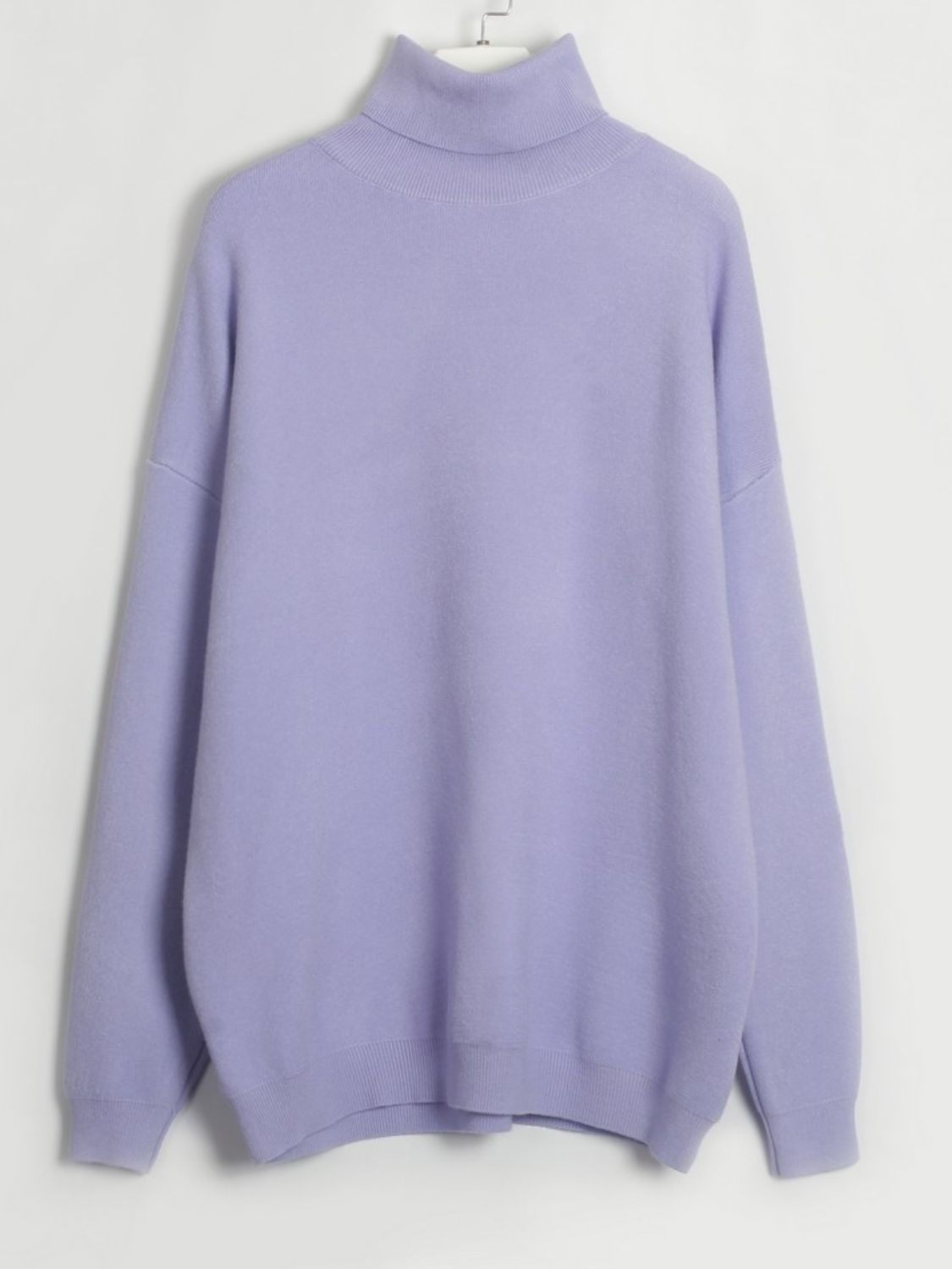 Set aus Rollkragenoberteil mit langen Ärmeln und Hose mit Kordelzug Zweitbild