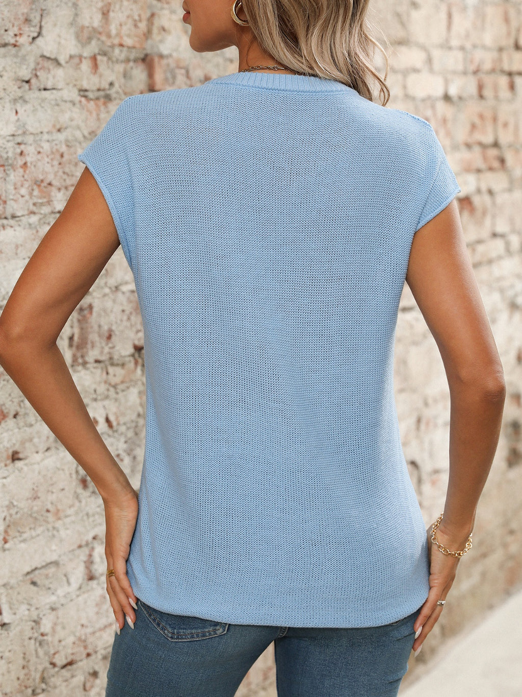 V-Neck Short Sleeve Knit Top