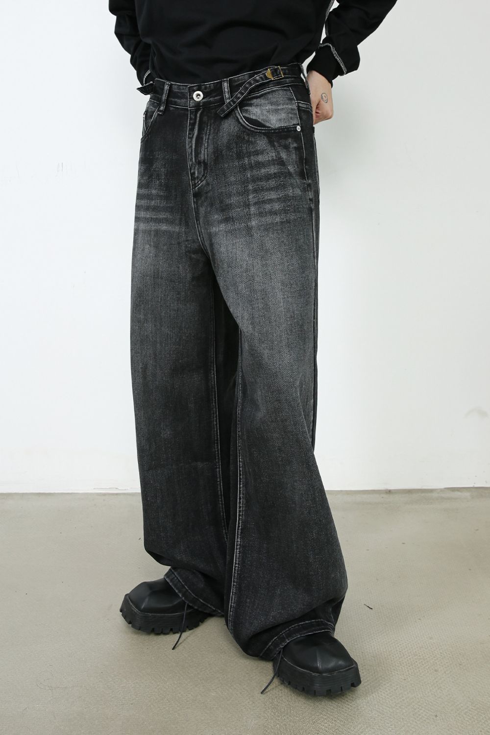 Men's Wide Leg Jeans with Pockets Zweitbild