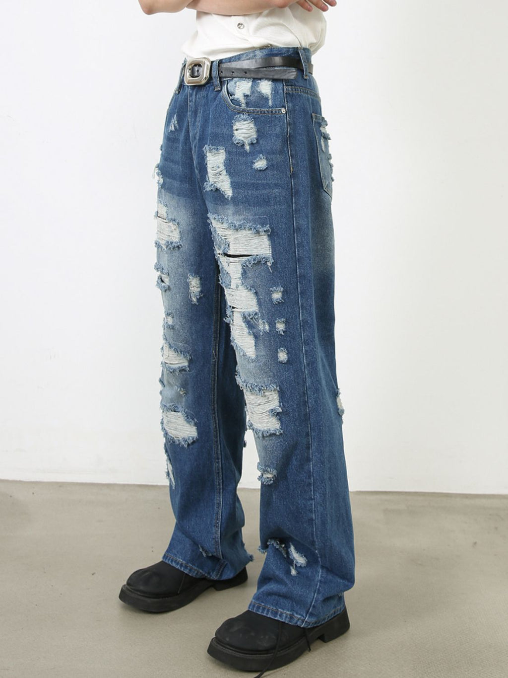Men's Distressed Jeans with Pockets